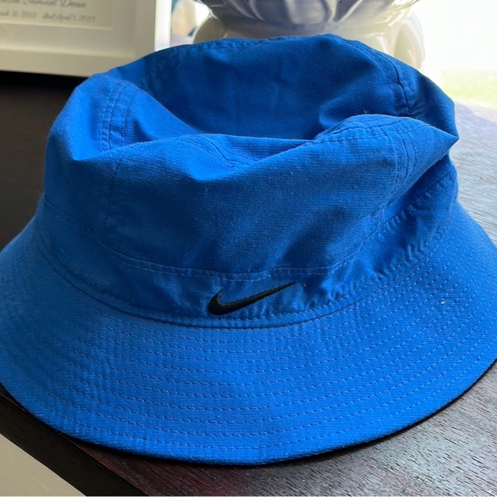 Nike Reversible Bucket Hat